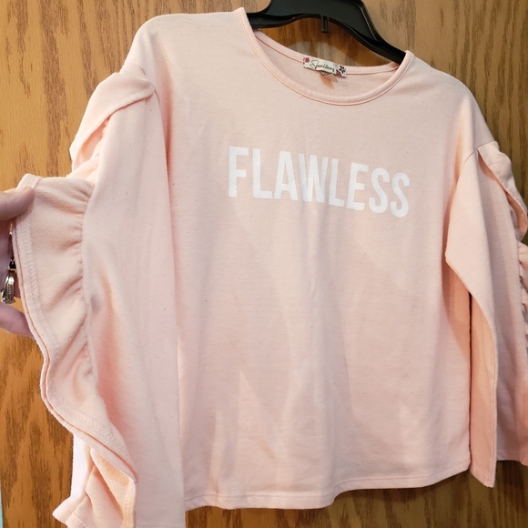 Cute light pink, long sleeve blouse with flawless on front. Excellent condition. - Picture 2 of 5